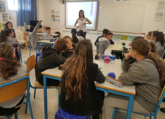 Επιμόρφωση σε Δίκτυο Διευθυντών Δημοτικής Εκπαίδευσης στην Επαρχία Λάρνακας για την εφαρμογή του Αναλυτικού Προγράμματος της Περιβαλλοντικής Εκπαίδευσης/Εκπαίδευση για την Αειφόρο Ανάπτυξη με θέμα: «Εξωραϊσμός της σχολικής αυλής μέσω της μείωσης των απορριμμάτων και της δημιουργίας χώρων πρασίνου»